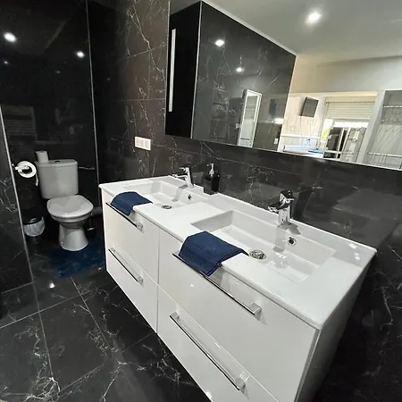 شقة T3 1ere Ligne Carnon-plage 76m2 موجيو