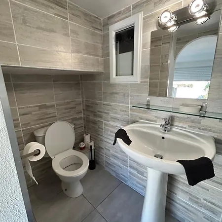 T3 1ere Ligne Carnon-plage 76m2 موجيو